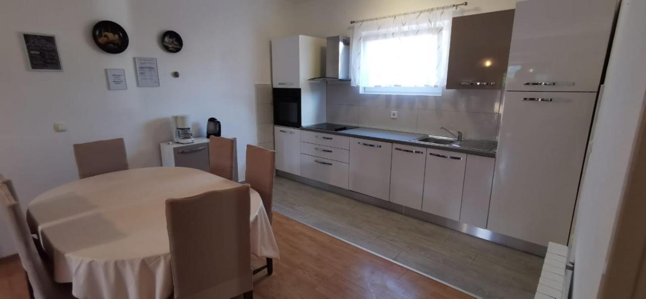 Apartments Tolic ビオグラード・ナ・モル エクステリア 写真