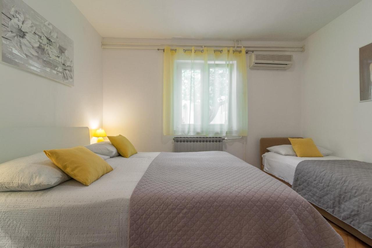 Apartments Tolic ビオグラード・ナ・モル エクステリア 写真