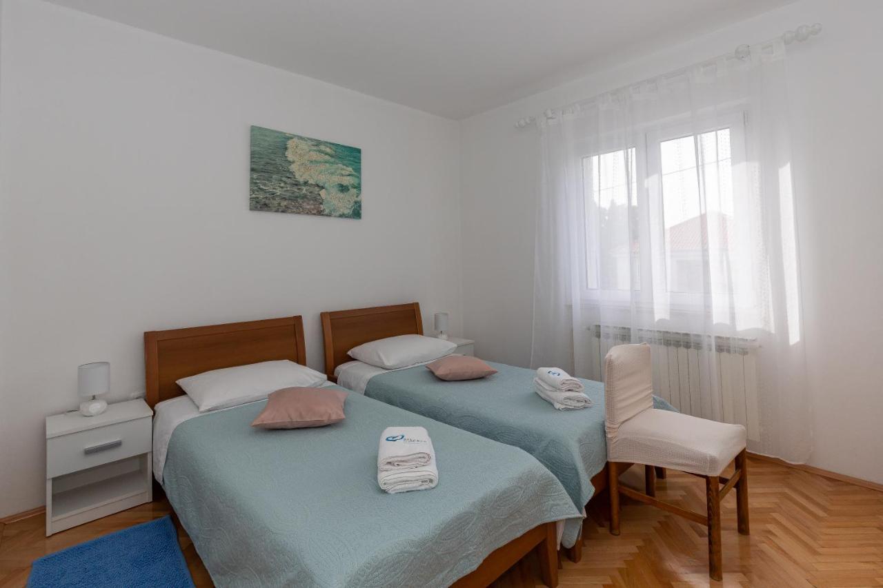 Apartments Tolic ビオグラード・ナ・モル エクステリア 写真