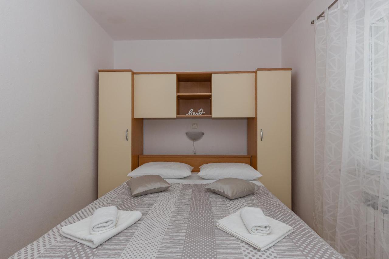 Apartments Tolic ビオグラード・ナ・モル エクステリア 写真