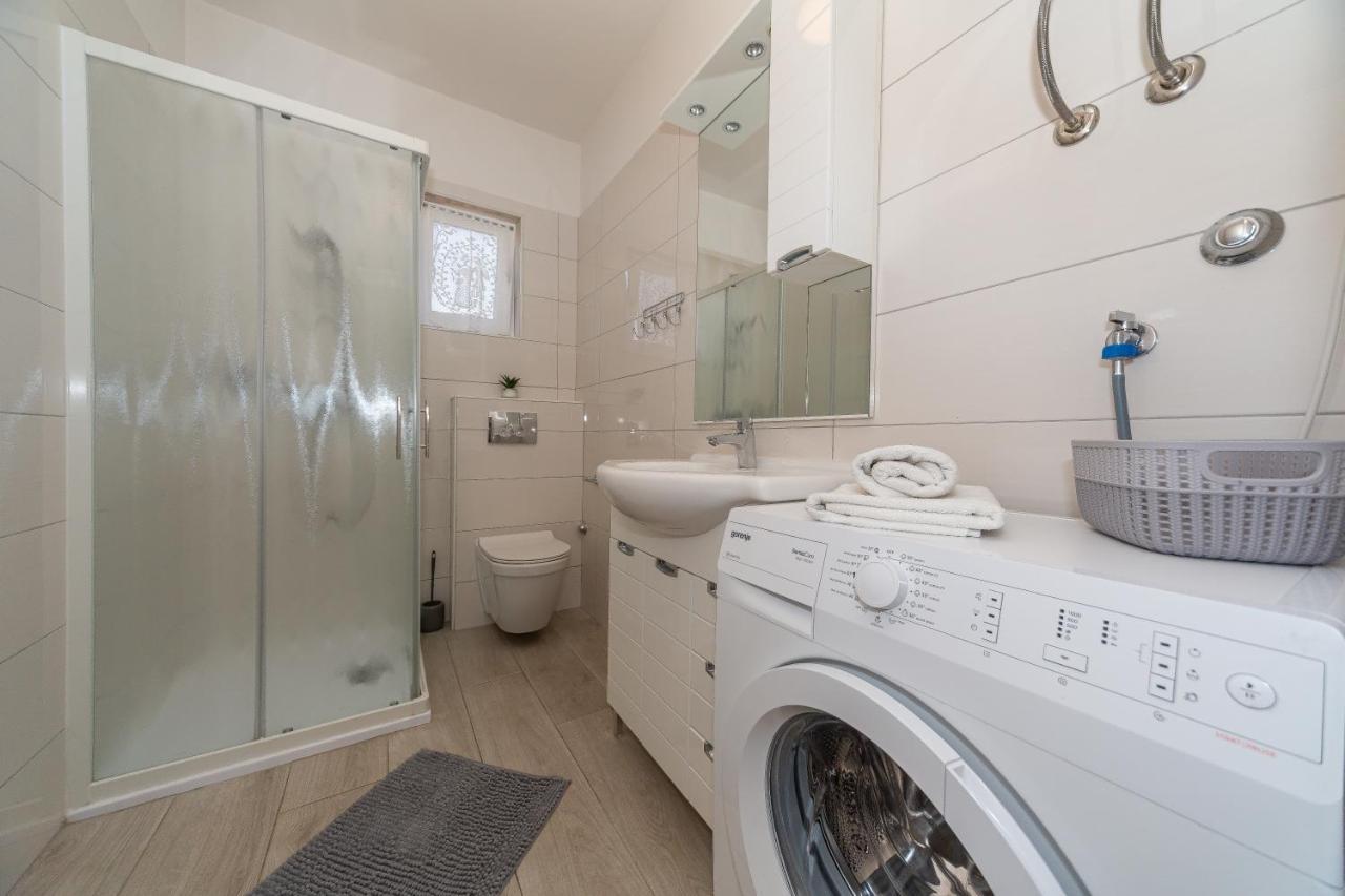 Apartments Tolic ビオグラード・ナ・モル エクステリア 写真